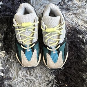 adidas Kids Sneakers in Gray and Teal